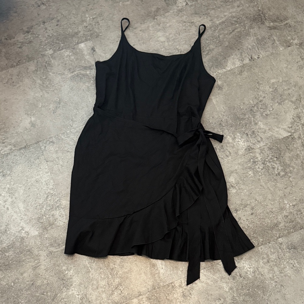 Chic Asymmetrical Black Dress